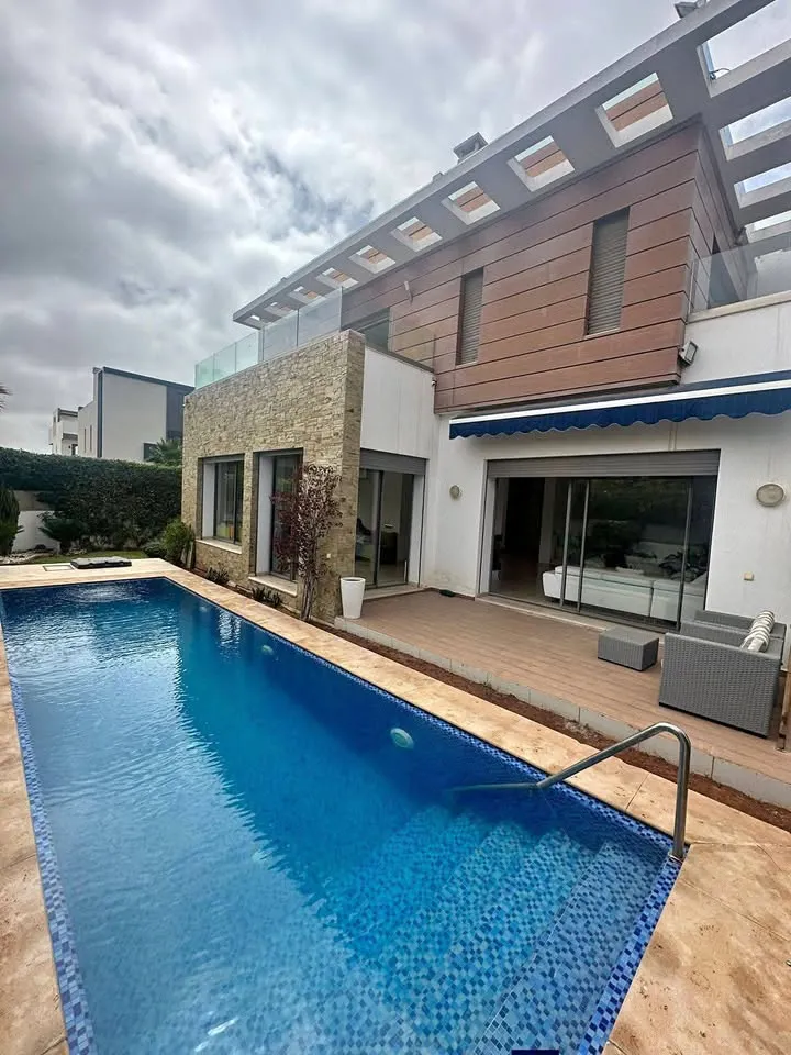 Luxury Villa for Sale in Dar Bouazza
