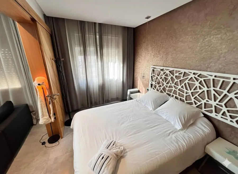 Modern Hotel-Style Suite – 45m² Furnished Studio in Bac